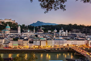 Salzburg - la ciutat de Mozart és el segon destí de la nostra ruta en moto pels Alps.