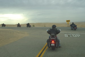 Creuant el Desert de Sonora amb moto